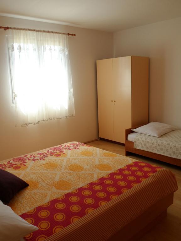 Apartment Boja بيوغْغاد نا موغو الغرفة الصورة